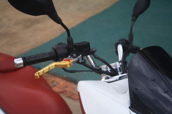 __PCX150 สีขาวแดง สภาพสวย 45,000 ฿__