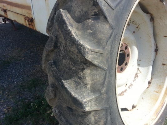 ขาย ล้อบางรถไถใหญ่เก่านอกสวยๆ พร้อมกระทะ