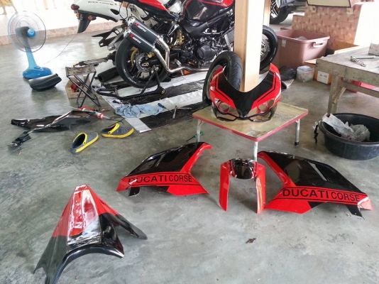 รับ สั้งประกอบ CBR 400 VFR400  สามารถเลือกสี เลือกแฟริ่งได้ครับทะเบียนแท้ทุกคัน