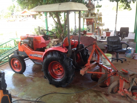 ขายKOBOTA. KRT. 140. ปี50 รถพร้อมใช้อุปกรครบเล่มพร้อมโอนถูกๆ