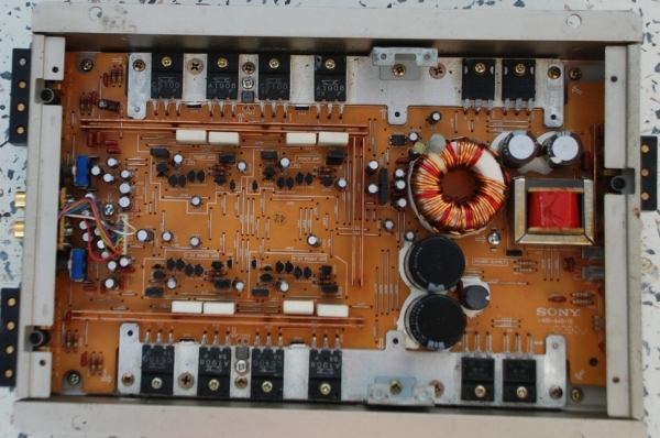 แอมป์ SONY XM-4045