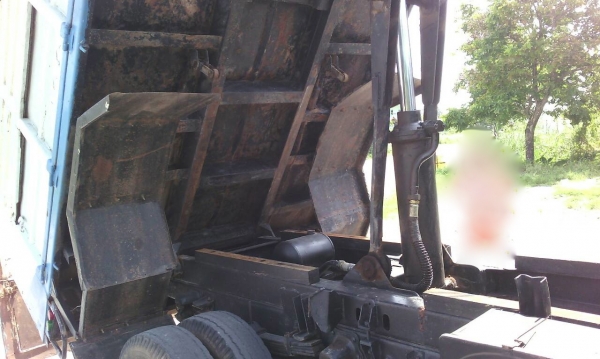 รถฮีโน่ 6 ล้อดั้ม FC4J  145 แรงม้า. ปี 42    สนใจติดต่อ  081 - 6079515