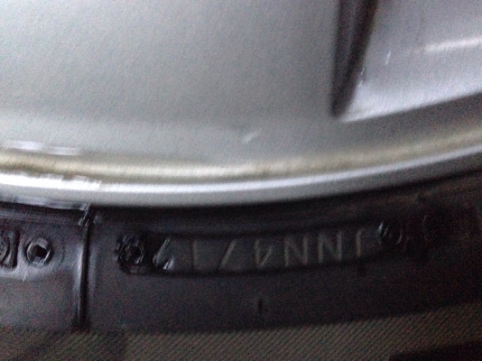 ขายล้อVigo champ 265 70 R16.