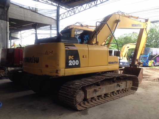 ขาย รถแมคโค KOMATSU PC 200 -8 รถสวย ทะเบียนเต็ม