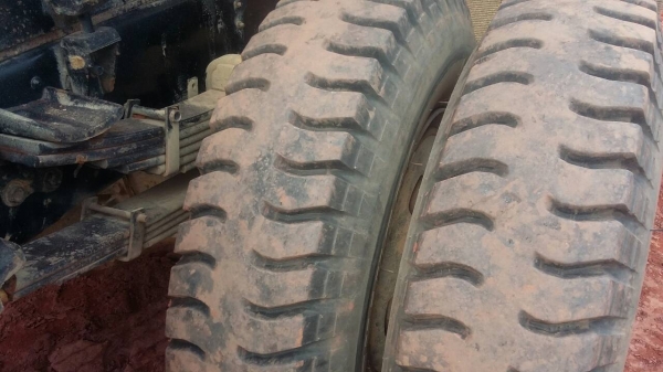 รถอีซูซุ 6 ล้อดั้ม FTR  200 แรงม้า. ปี 49   สนใจติดต่อ  081 - 6079515