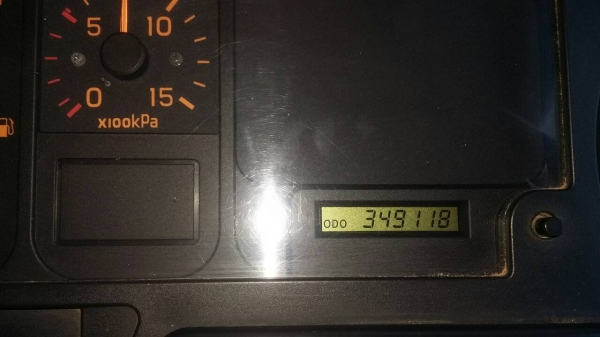 รถอีซูซุ 6 ล้อดั้ม FTR  200 แรงม้า. ปี 49   สนใจติดต่อ  081 - 6079515