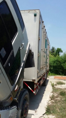 หกล้อ HiNO FF3H PLA 195แรง บรรทุกตู้แห้ง ยาว7.20ม สภาพพร้อมใช้งาน เล่ม ทะเบียนพร้อมโอน