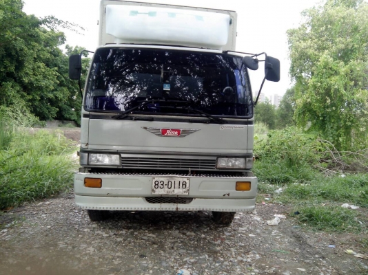หกล้อ HiNO FF3H PLA 195แรง บรรทุกตู้แห้ง ยาว7.20ม สภาพพร้อมใช้งาน เล่ม ทะเบียนพร้อมโอน