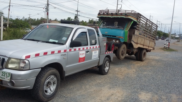 ขายรถยกไฮโดริค ด่วน!!!! สภาพดี โดนเฉี่ยวหางเบี้ยวนิกหน่อย ภาษี58 ขายรถยกไฮโดริค ด่วน!!!! สภาพดี โดนเฉี่ยวหางเบี้ยวนิกหน่อย ภาษี58