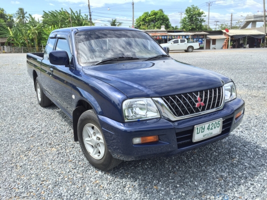 ขาย สตราด้า แค๊ป ปี 2001 เครื่อง 2500 พวงมาลัยเพาเวอร์ รถสวยพร้อมใช้งาน