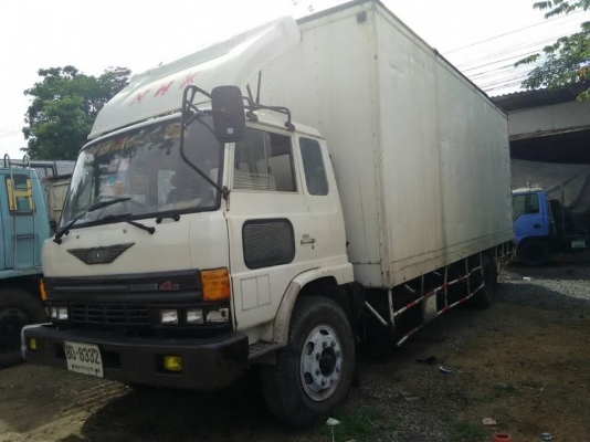 Hino 6 ล้่อ ตู้บรรทุก รุ่น FF177 ยาว 7 เมตร เครื่องดี คัซซีสวย รถพร้อมใช้งาน สนใจดูรถได้ที่ราชบุรี Hino 6 ล้่อ ตู้บรรทุก รุ่น FF177 ยาว 7 เมตร เครื่องดี คัซซีสวย รถพร้อมใช้งาน สนใจดูรถได้ที่ราชบุรี