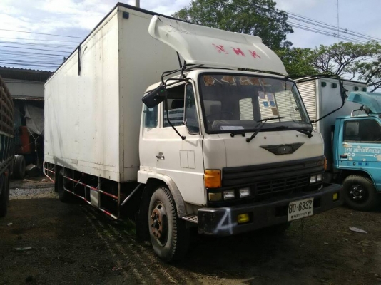 Hino 6 ล้่อ ตู้บรรทุก รุ่น FF177 ยาว 7 เมตร เครื่องดี คัซซีสวย รถพร้อมใช้งาน สนใจดูรถได้ที่ราชบุรี