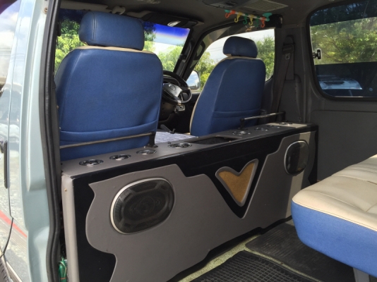 ขาย รถตู้ หัวจรวด ปี 1996 เครื่อง 2500 พวงมาลัยเพาเวอร์