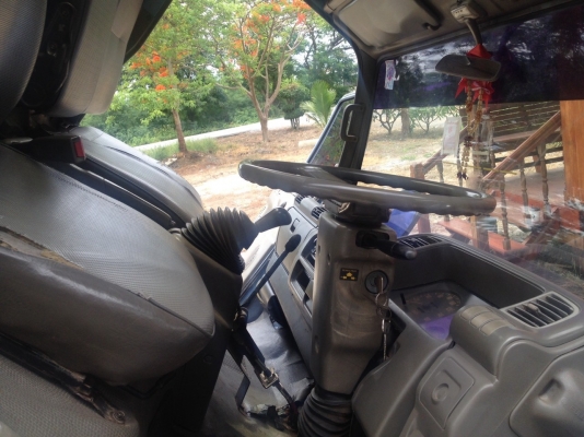 หกล้อ อีซูชุ NPR120 ปี43 ดั้มสามมิต5คิว รถสภาพสวยจัดสีเดิมพร้อมใช้งาน เอกสารทะเบียนพร้อมโอน (ราคา559,000บ) รถสภาพสวยไม่มีโซม ครับท่าน