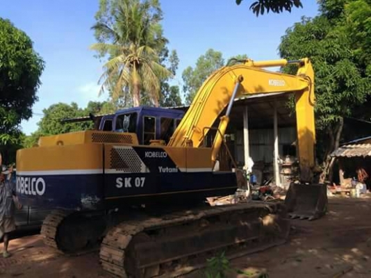 KOBELCO sk200-2รถสวยพร้อมใช้ 680,000