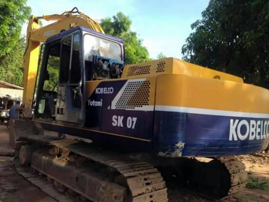 KOBELCO sk200-2รถสวยพร้อมใช้ 680,000