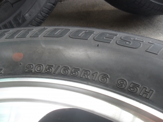 ล้อแม็ก 16นิ้ว 5รู114 ใส่ไมตี้ได้ สวยๆ พร้อมยาง 4 ล้อ ลดราคาเหลือ 5000 บาท ล้อแม็ก 16นิ้ว 5รู114 ใส่ไมตี้ได้ สวยๆ พร้อมยาง 4 ล้อ ลดราคาเหลือ 5000 บาท