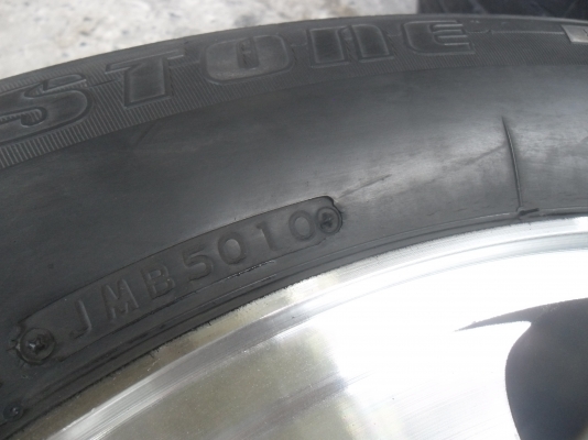 ล้อแม็ก 16นิ้ว 5รู114 ใส่ไมตี้ได้ สวยๆ พร้อมยาง 4 ล้อ ลดราคาเหลือ 5000 บาท