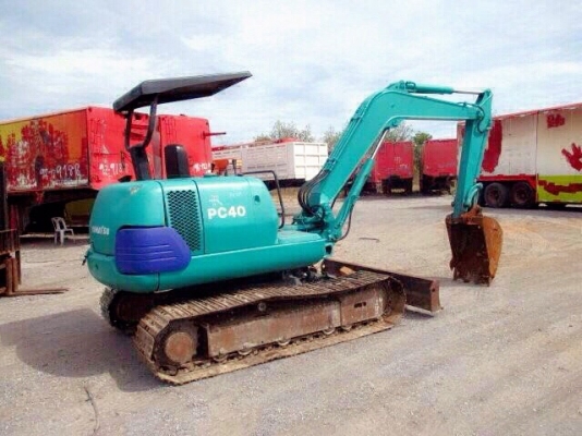 ขายรถขุดแบคโฮ KOMATSU  Pc40-7  (เครื่อง4สูบ คอนโทลสั้น.แทรคเหล็ก) รถพร้อมใช้งาน เอกสารอินวอยครบ ราคา 410,000 ฿
