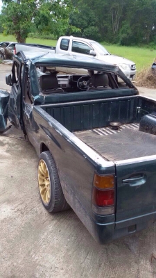 อีซูซุเเคป ปี95 เครื่อง90 สีเขียว โอนลอยๆ หรือ เเยกอะไหลทั้งคัน