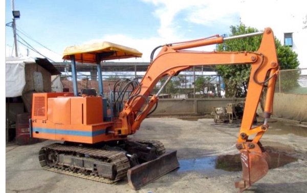 ขายรถขุด รถนำเข้าKOBOTA  KH-14 ขนาด Pc30. เครื่อง3สูบ เครื่องระบบดี  ช่วงล่างเเน่น. ชัวโมงการทำงาน 4,890 ช.ม.  ราคา 180,000.  สนใจ 096-3268553. ช่างเบนซ์ iD lINE 0963268553