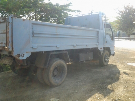 ขายรถหกล้อดั้มสนใจติดต่อ 0817644684