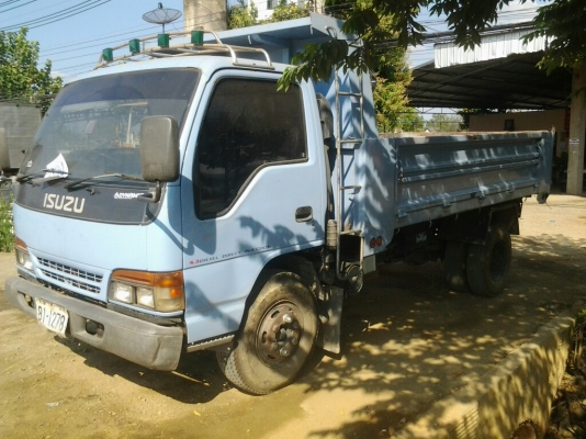 ขายรถหกล้อดั้มสนใจติดต่อ 0817644684