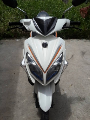 ขาย yamaha nouvo eliganc 135 cc.สีขาว ส้ม
