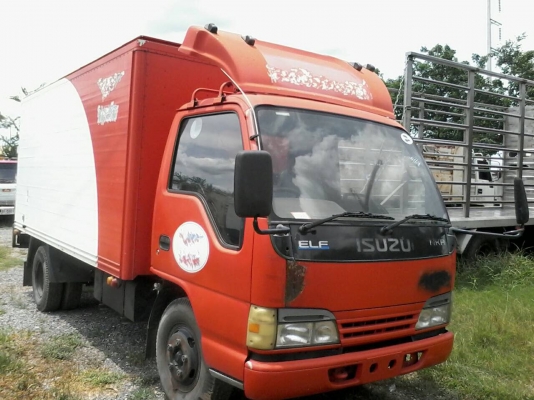 ขาย6ล้อISUZU NKR ปี48ไฟทับทิม เครื่อง130โทโบ ตู้แห้งยาว4.30เมตร