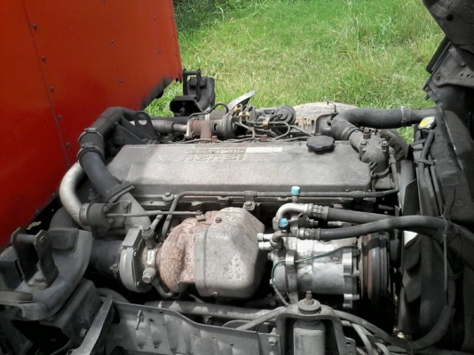 ขาย6ล้อISUZU NKR ปี48ไฟทับทิม เครื่อง130โทโบ ตู้แห้งยาว4.30เมตร
