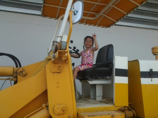 รถตัก komussuขายถูก 0817644684