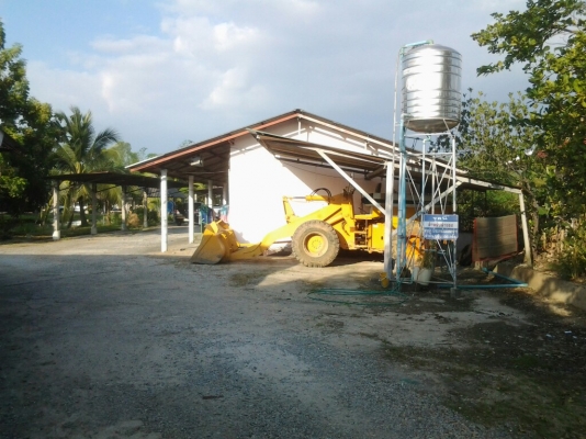 รถตัก komussuขายถูก 0817644684