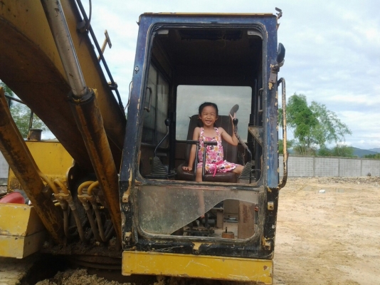 รถแมคโครCAT 120  0817644684