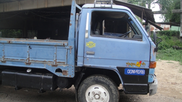 ISUZU NPR เครื่อง4BD1(115แรง) เพาเวอร์ ยางดี คัสฃีสวยมาก รถสวยพร้อมใช้ ISUZU NPR เครื่อง4BD1(115แรง) เพาเวอร์ ยางดี คัสฃีสวยมาก รถสวยพร้อมใช้