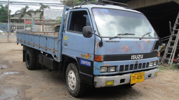 ISUZU NPR เครื่อง4BD1(115แรง) เพาเวอร์ ยางดี คัสฃีสวยมาก รถสวยพร้อมใช้ ISUZU NPR เครื่อง4BD1(115แรง) เพาเวอร์ ยางดี คัสฃีสวยมาก รถสวยพร้อมใช้