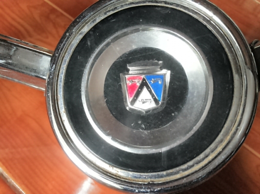 ขพวงมาลัยกะเช๊าฟอดหน่อยครับ