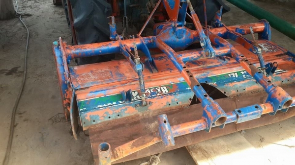 ขายรถแทรคเตอร์ เก่าญี่ปุ่นKUBOTA L2402DT ทน สภาพพร้อมใช้งาน อุปกรณ์ ใบมีดหน้า ผานหลัง โรตารี่ สภาพสวย  ติดต่อ 080-7964423 085-7698049 https://www.facebook.com/TRUCK1SELL ไอดีไลน์ 4423033