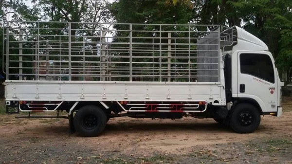 ืNQR ปี 56  รถสวยสภาพพร้อมใช้งาน( เจ้าของขายเอง ) ราคา 990,000 บาท