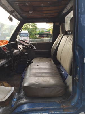 ขายรถบรรทุก 4 ล้อใหญ่ TOYOTA BU 10 85 แรงม้าปี 2544 เกียร์สั้น ราคา 95000