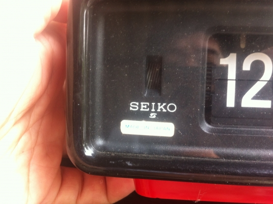 นาฬิกาตั้งโต๊ะพลิกแผ่นป้ายพลิก SEIKO จากญี่ปุ่น คลาสสิคแผ่นป้ายบอกเวลา