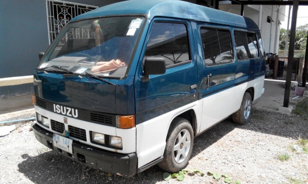 รถตู้ อีซูซุ บัดดี้ ISUZU buddy