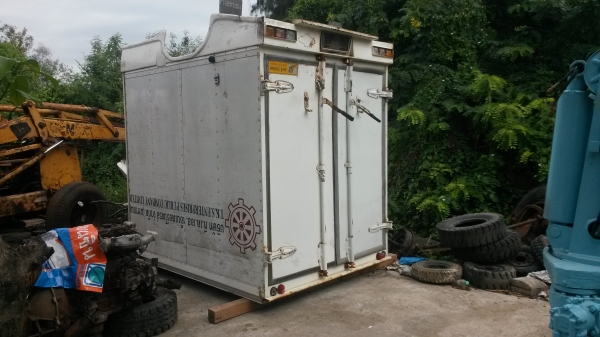 ขายตู้แห้งมิเนียมใส่รถปิ๊กอัฟสภาพสวยมากตรับ ประตูเปิดข้างกับหลัง หายากครับ ขาย 13000 บาท