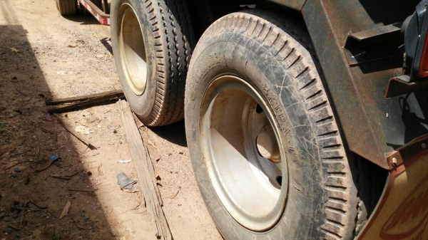 22 ล้อแม่ลูก 360 แรง ไมล์ 84000 กม นิดๆ รถสวยเดิมๆทั้งคัน(ขายรวมดาวน์รวมผ่อน 3000000)