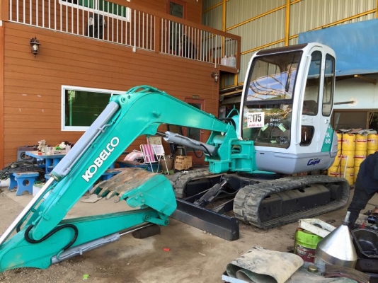 ขายรถขุด KOBELCO. SK045  คอลโทลสั้น  น้ำมัน ปั้มนิ้ว