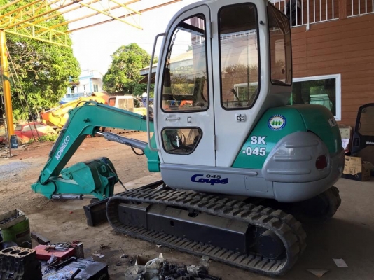 ขายรถขุด KOBELCO. SK045  คอลโทลสั้น  น้ำมัน ปั้มนิ้ว