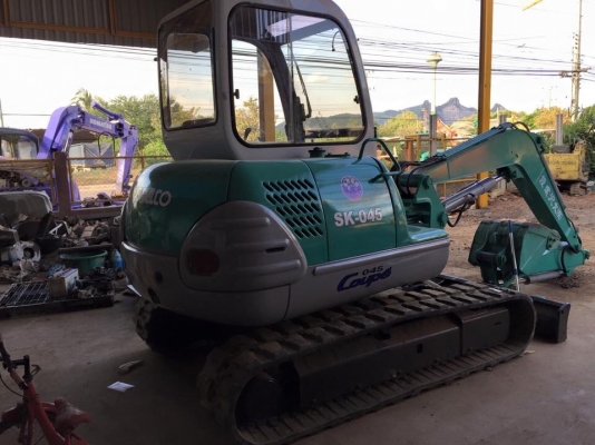 ขายรถขุด KOBELCO. SK045  คอลโทลสั้น  น้ำมัน ปั้มนิ้ว