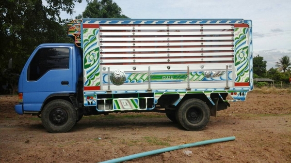 ขายด่วน 6 ล้อดั้มพ์ ISUZU NPR 130 HP กระบะอะลูมิเนียม