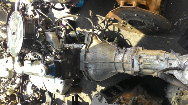 เครื่องนิสสัน td27 พร้อมเกีร์ยเอกสารพร้อมวาง เครื่องนิสสัน td27 พร้อมเกีร์ยเอกสารพร้อมวาง