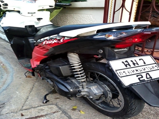 ขายClick110i หัวฉีด ปี54 ไมล์ขาว รถเครื่องเดิมๆสภาพดี