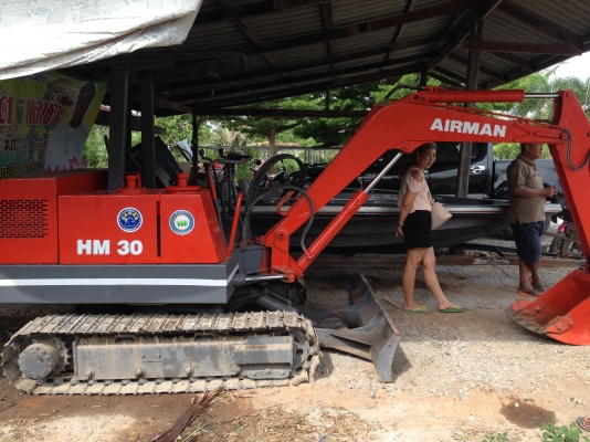 ขายรถขุดเล็ก airman 30แรง  ราคา 155,000 บาท